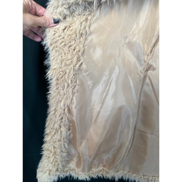 ME JANE Faux Fur Sherpa Sleeveless Cardigan M Camel Streetwear Gorpcore - Picture 4 of 11
